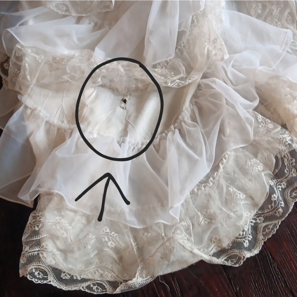 1970s Victorian Vintage Tiered Lace Wedding Dress Edwardian Prarie Gothic Gown - Picture 8 of 16